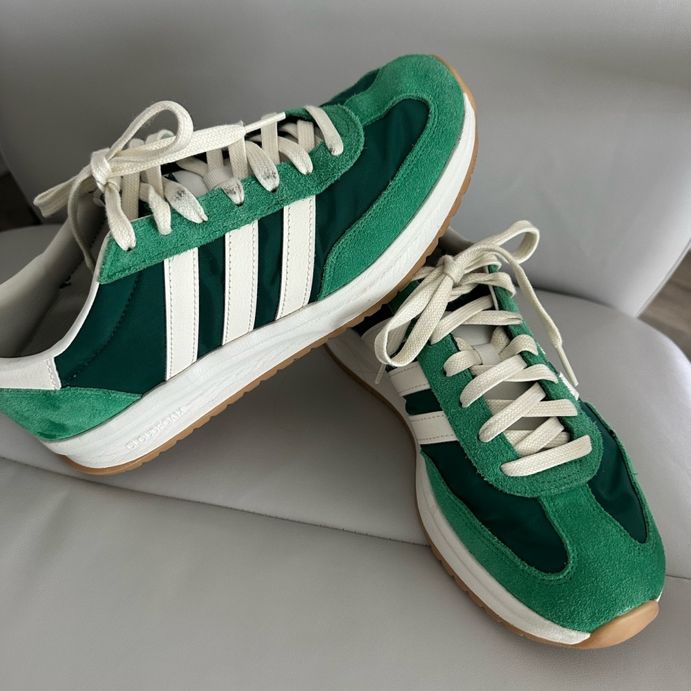 Adidas Green & White Retro Runner Sneakers - Picture 6 of 7